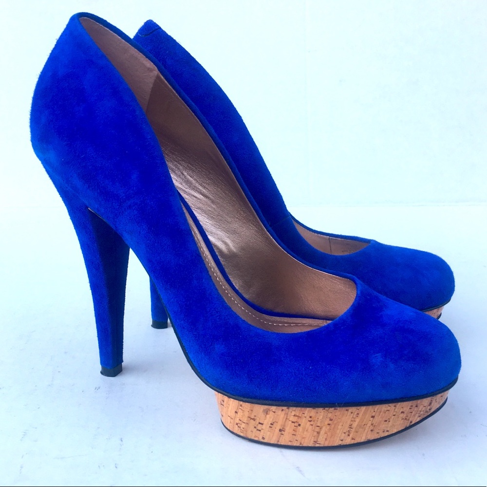 [BCBG] BCBGeneration Cobalt Capone Pumps